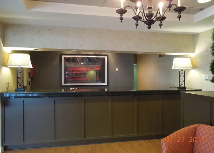 Self catering: Baymont Inn & Suites